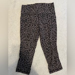 Athleta Salutation II Capri